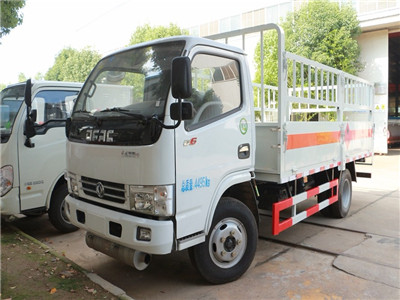 東風(fēng)多利卡4米1(額載4噸)氣瓶車